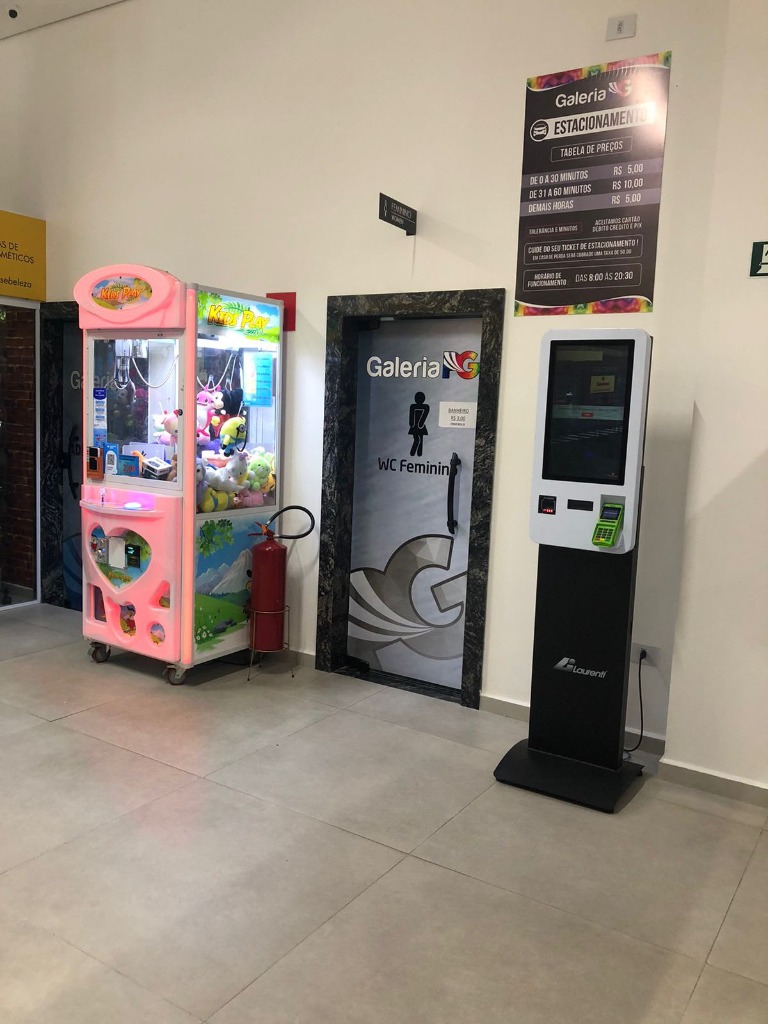 Estrutura Galeria PG - Sanitários e Máquina de Pelúcia